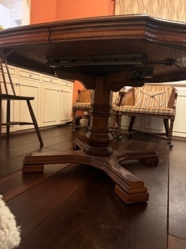 ダイニングテーブル
DREXEL HERITAGE ドレクセルヘリテイジ 　Grand Villa