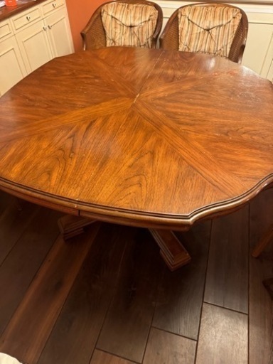 ダイニングテーブル
DREXEL HERITAGE ドレクセルヘリテイジ 　Grand Villa