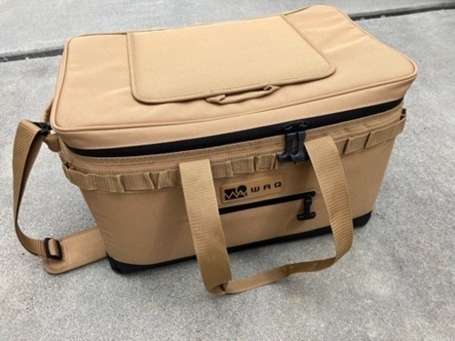 【美品】WAQ ソフトクーラーボックス　42L タン