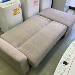 【リサイクルショップ　ピカソ　小松原】nitori ニトリ 収納付き ソファーベッド タキノウ４ ベージュ★9777★の画像
