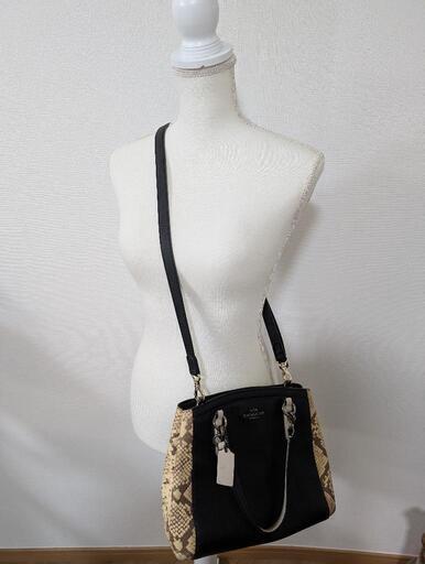 COACH☆コーチ/ショルダーストラップ付きバック