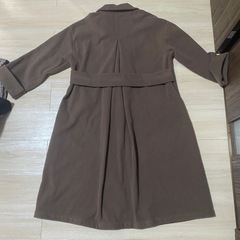 【新品】moment+/バックベルト/フレアロングコート/Mの画像