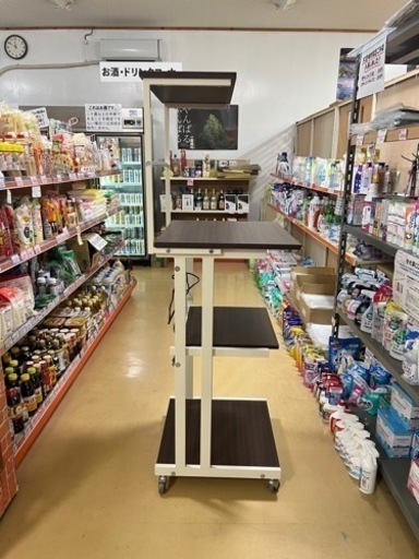 値下げしました。使用期間半年だからまだまだ綺麗ですよ。