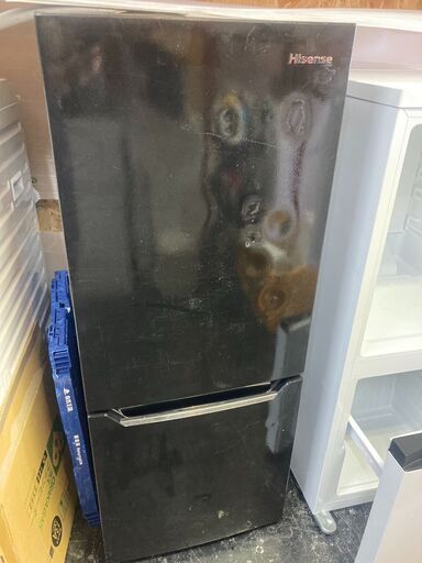 ☆中古￥11,800！Hisense　150㍑2ドア冷蔵庫　家電　2021年製　HR-D15CB型　幅48㎝ｘ奥行60㎝ｘ高さ123㎝　【BG132】
