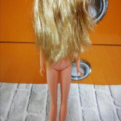 ジェニーちゃん人形の画像