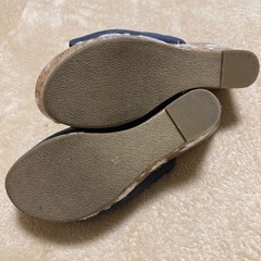厚底サンダル　Mサイズ　刺繍の画像