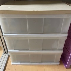 衣装ケース