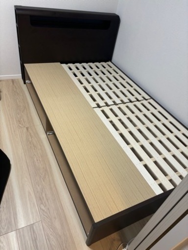 【ニトリ】セミダブルベッドフレーム