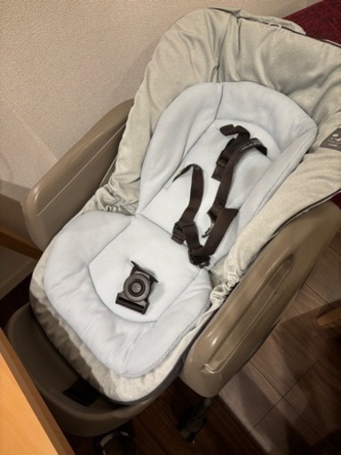 コンビ　ネムリラオートスウィング　ハイローチェア　ベビーチェア