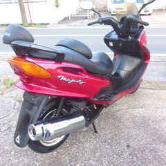希少 カラー YAMAHA マジェスティ125 　F電球LED　一部カーボン使用　プラグ新品オイル交換他基礎整備済 セル始動 すぐ乗り出せる車両です。 マジェスティーめったに出ないカラー車両の1台ですの画像