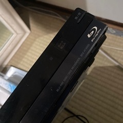 ブルーレイディスクプレイヤーとゲームソフトセットの画像