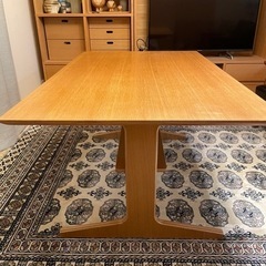 無印良品 リビングでもダイニングでもつかえるテーブルの画像