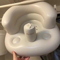 [郵送可能/順路でしたら届けます]リッチェルベビーバスチェアの画像