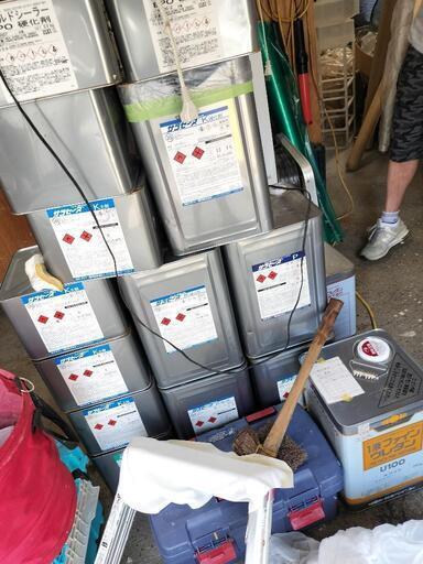 塗装業用具一式　ペンキ