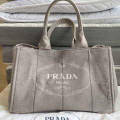 PRADA カナパ　グレーＭ