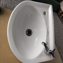 洗面流し台　蛇口　排水口金具付き　かなり美品ですの画像