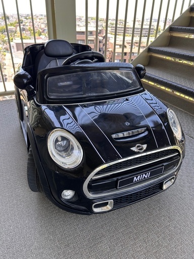 【値下げ】電動乗用カー