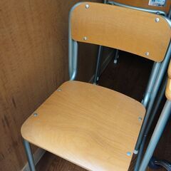 〈本日終了〉　中高生向き　学校机＆椅子の画像