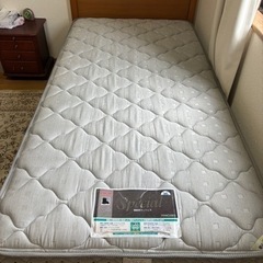 シングルベッド