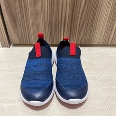 新品　Reima 子供スニーカー