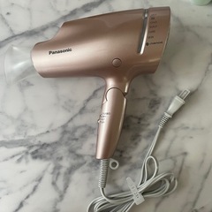 パナソニック　ナノケア　ドライヤー