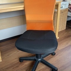 お取引中　
勉強机、袖机、椅子の画像