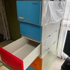 衣装ケースの画像