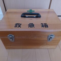【お値下げ】救急箱 木製
