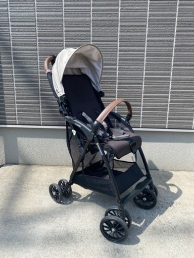 【COMBI】Acbee plus AO 軽量B型ベビーカー2023年モデル レインカバー付き