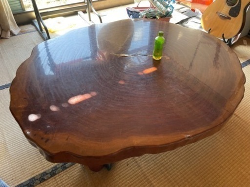 一枚板　丸テーブル譲ります。