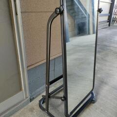 スタンドミラーの画像