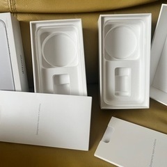 iPhone7元箱２つの画像