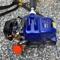 エンジン式草刈機、刈払機の画像