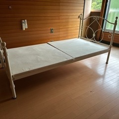 ベッド　アンティーク