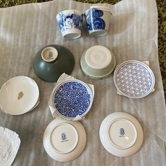波佐見焼お皿　マルヒロ　小鉢　小皿　お椀等の画像