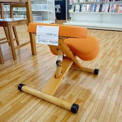 ★ジモティ割あり★ イス　健康器具　オレンジ　クリーニング済　YJ3216の画像