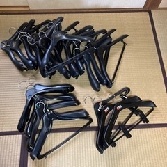 ハンガー　プラスティック