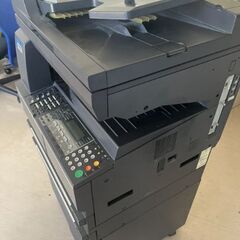 無料で差し上げます　コピー機です