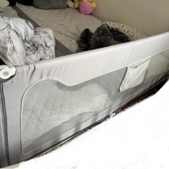 【取引中】シームレスデザインベッドガード　190cmの画像