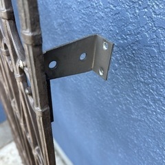 窓枠 鉄格子　の画像