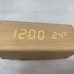木製デジタル時計・温度計（USBケーブル付き）の画像