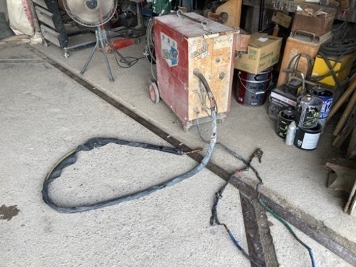 三相　200V  半自動溶接機