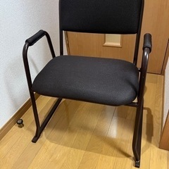 ほぼ新品 　立ち座りがしやすい高座椅子　その①