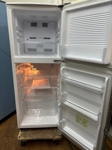 I507 ? お買い得品♪ ユーイング 冷蔵庫 (140L) ⭐ 動作確認済 ⭐ クリーニング