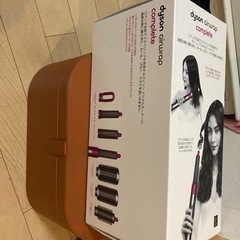 【8/17に処分します】箱　ケース　のみ　dyson airwr...