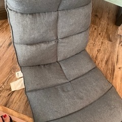 座椅子４つセットで¥1000