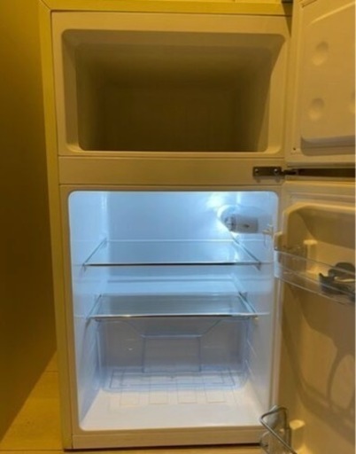 2ドア レトロ 冷凍/冷蔵庫 85L 3000円で差し上げます．