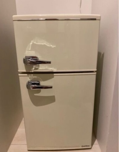 2ドア レトロ 冷凍/冷蔵庫 85L 3000円で差し上げます．