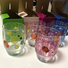 ガラスコップ4個　ちょきんぎょ