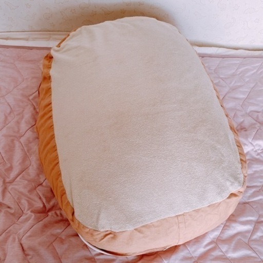 おやすみたまご　赤ちゃん　ベビー　授乳クッション　ベット　ミルク